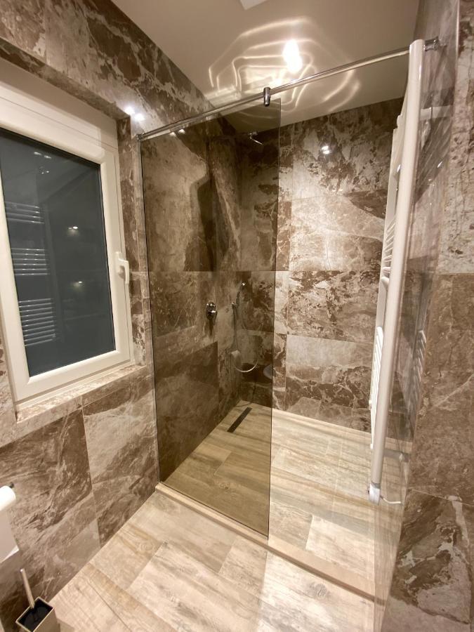 Comfort Apartament, Near The Beach Durres Exterior photo